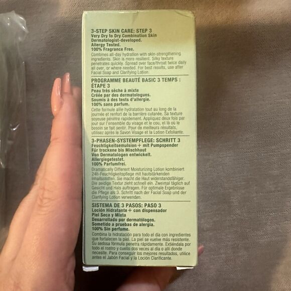 CLINIQUE DRAMATICALLY DIFFERENT MOISTURIZING LOTION PUMP 4.2 OZ LOT OF 5 NEW - Picture 4 of 4